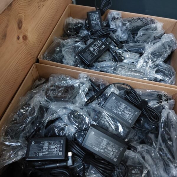 HP USB-C 65 Watt Charger 19.V 3.3 Amper