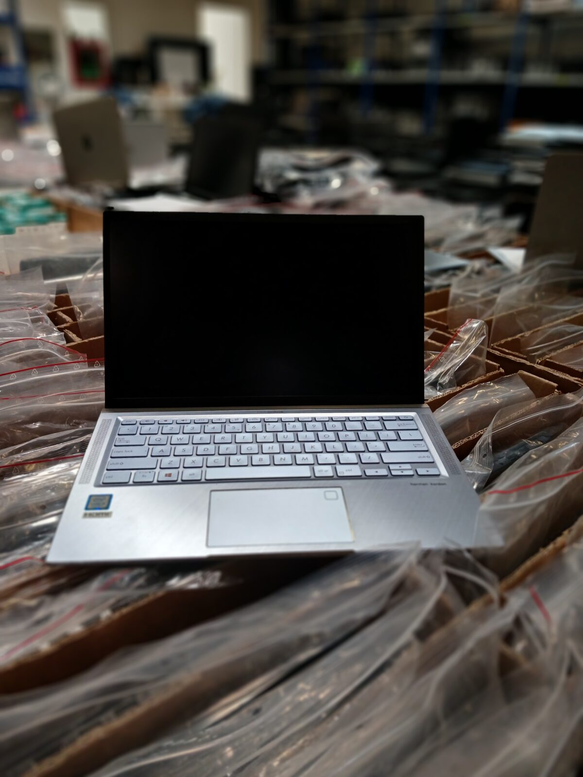 HP Dell.. i5-8 Laptops | SSD | 4GB/ 8GB - Image 2