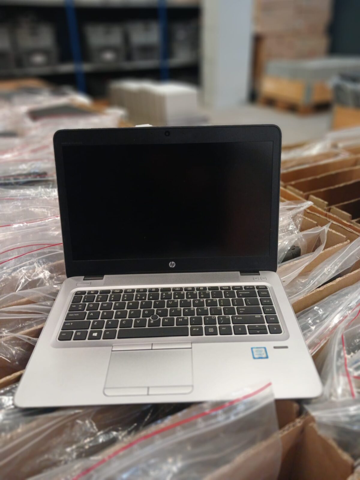 HP Dell.. i7-6 Laptops | SSD | 4GB/ 8GB - Image 4