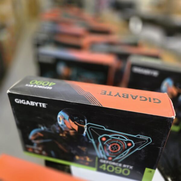 19x RTX 4090 GIGABYTE Gaming GPU Repair Lot